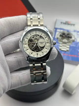 Everyday Wear Couturier Chain Automatic Watch With Classic Appeal