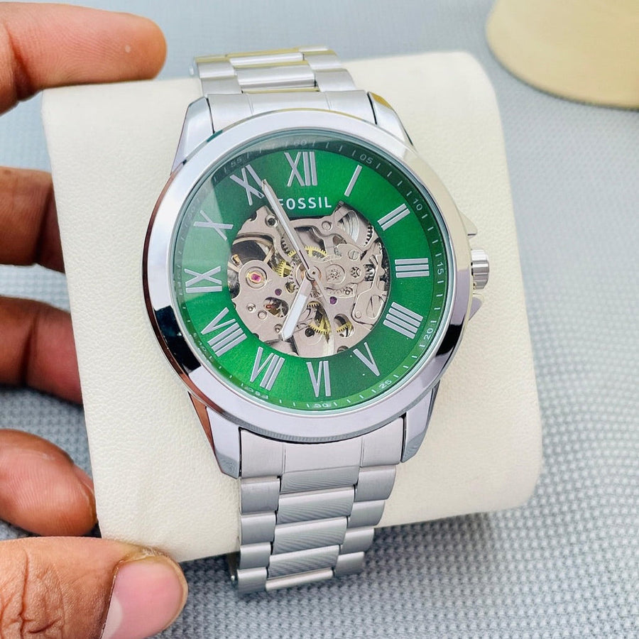 Automatic Classic Watch With Slim Case Design
