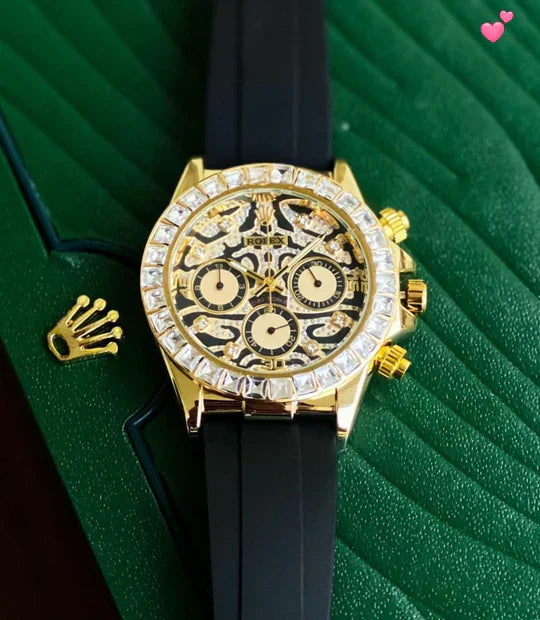 Elegant Tiger Gold Belt Watch