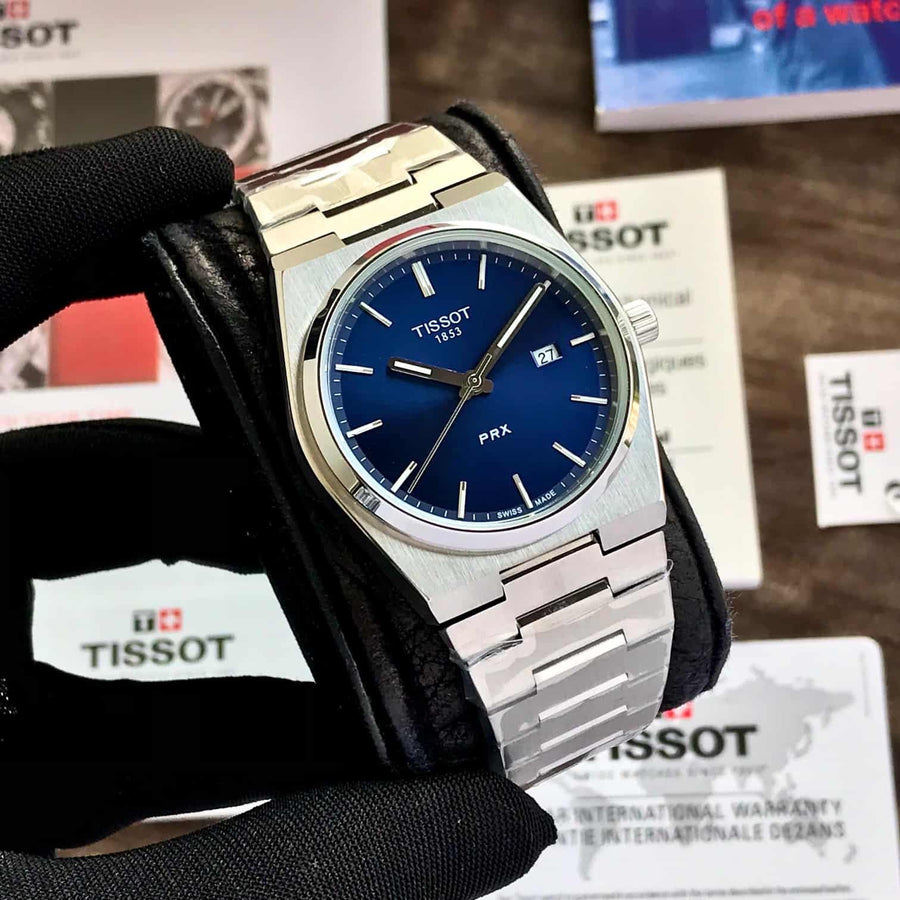 Formal Collection Watch With Subtle Detailing
