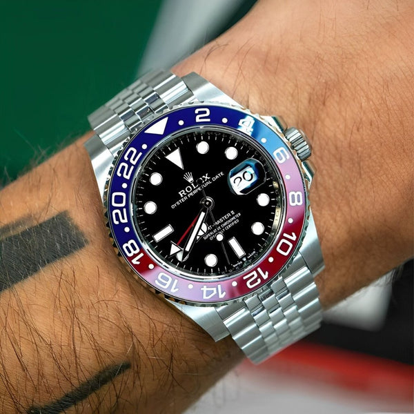 Adventure Series Master Gmt Red/Blue Watch