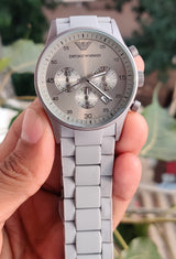 Heritage-Inspired Classic Analog Timepiece Watch